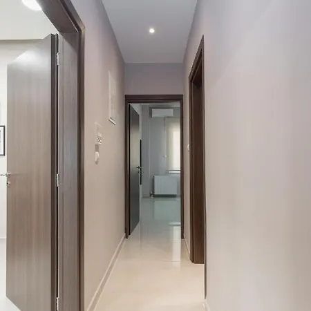 Cosy 2br Next To Bars & Restaurants *