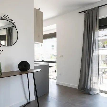 Apartment Academy Elegant #401 / Stunning Terrace *