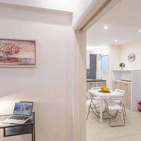 Apartment Amazing Near Metro Station! *