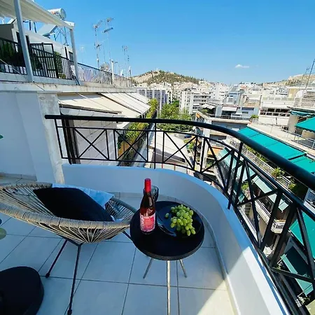 2 Bd Floor Aprt With Acropolis View Apartment
