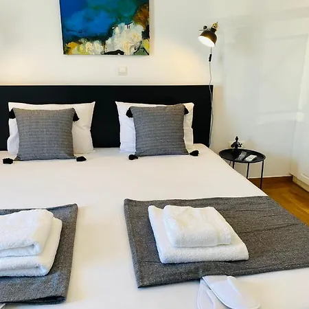 2 Bd Floor Aprt With Acropolis View *