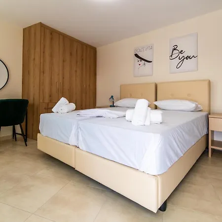 Aphrodite Urban Retreat In Historic Heart *