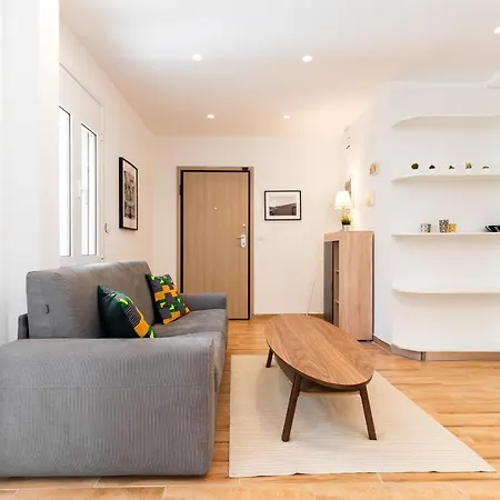 Modern Apartment, Short Walk To Acropolis Sites Ateny