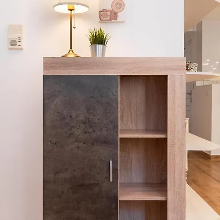 Apartament Modern Apartment, Short Walk To Acropolis Sites