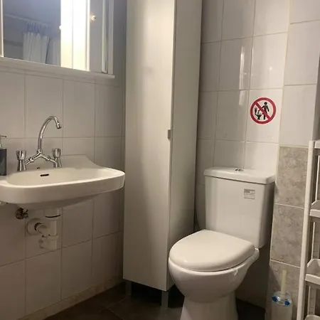 Near Metro Keramikos- Airport Apartment Athens
