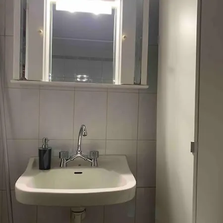 Near Metro Keramikos- Airport Apartment *