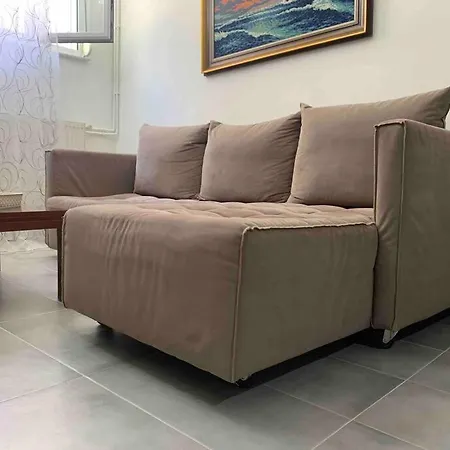 Near Metro Keramikos- Airport Apartment