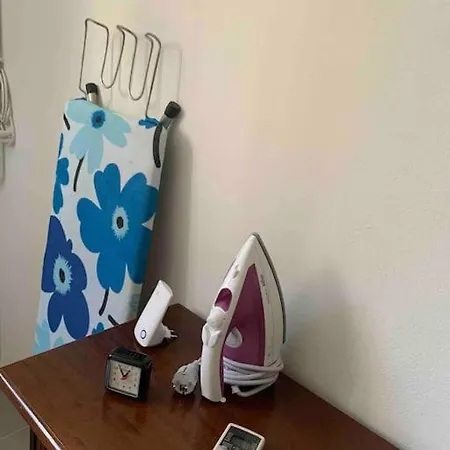 Near Metro Keramikos- Airport Apartment *