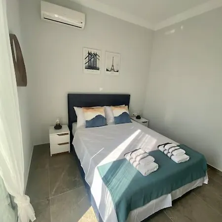 Dimofontas - Hub Thiseio & Gkazi Apartment Athens