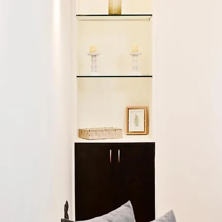Delmare Double * Αθήνα