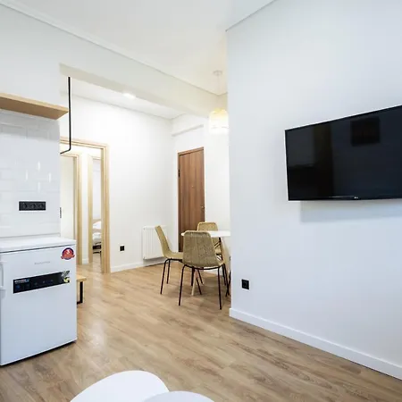 Apartment Acropolis Oasis Modern 2 Bdrm Steps Away From History