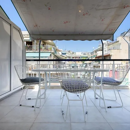 Cosy 2br Flat Near Ampelokipoi Station & Hospitals Athens