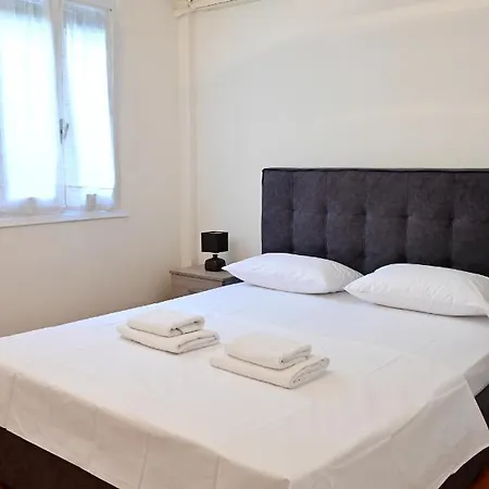 Delmare Double * Αθήνα