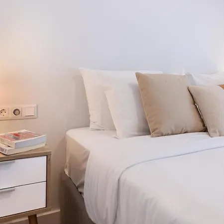 Phaedrus Living: Luxury Flat Panormou Apartment *