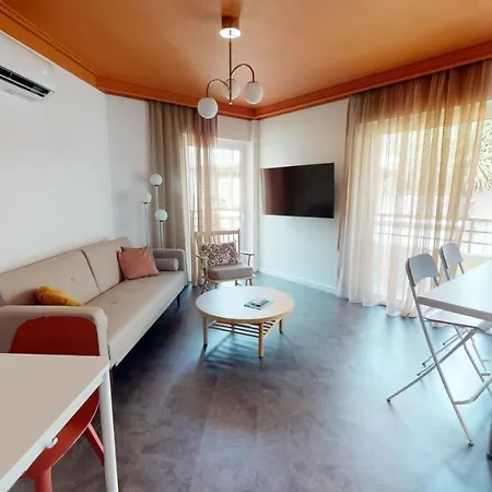 Onezerotwo By Zoia Living Aparthotel