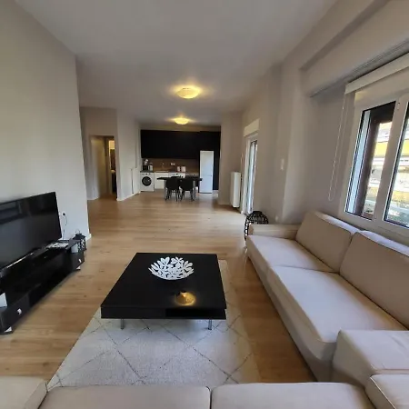 Spacious In N. Smirni Athens