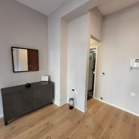 Spacious In N. Smirni *