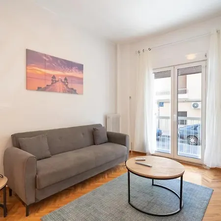 2 Bedroom Close To Acropolis *