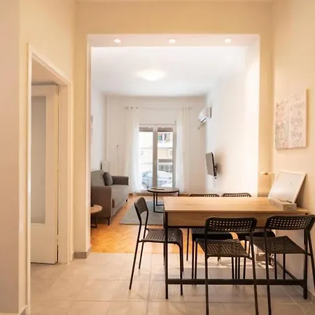 Apartment 2 Bedroom Close To Acropolis *