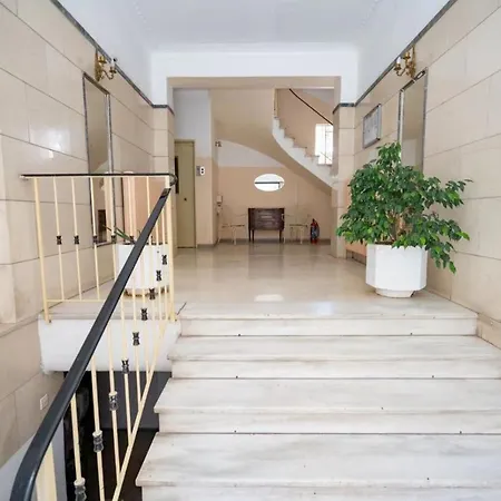 2 Bedroom Close To Acropolis Athens