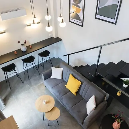 Academy Elegant Penthouse Loft / Stunning Terrace Apartment *