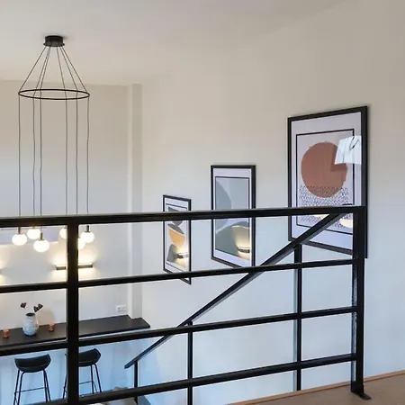Academy Elegant Penthouse Loft / Stunning Terrace *
