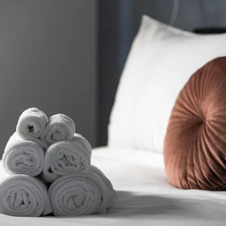 The Rooster's Egg Hotel 4*