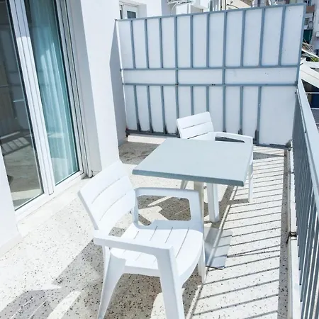 Silver Double With Balcony Athens
