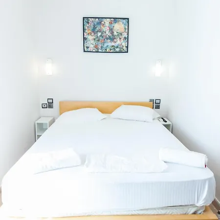 Silver Double With Balcony * Athens