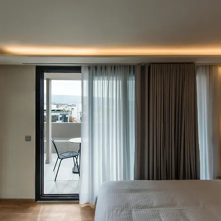 Urban Frame Acropolis 3*
