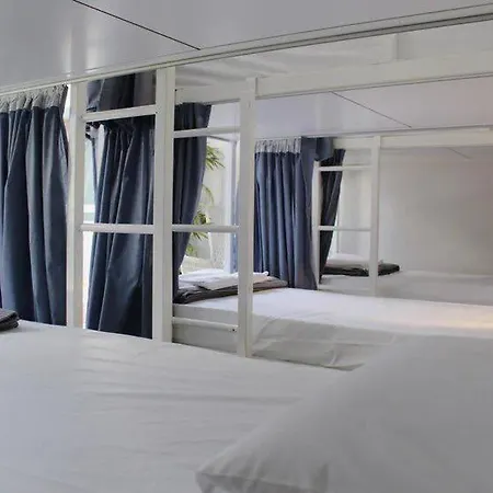 Hostel Let Me Take My Bunk Bed Athens