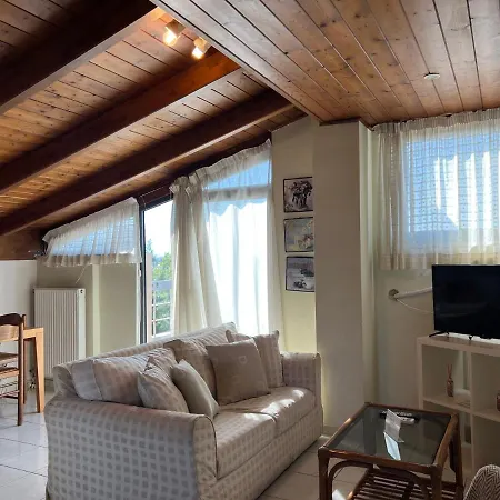 Apartment 5ου ορόφου στο χαλάνδρι 19 *