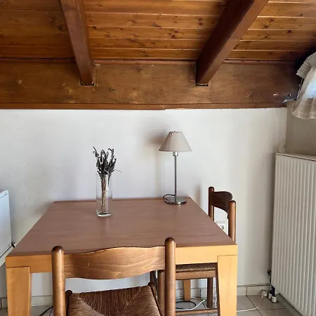Apartment 5ου ορόφου στο χαλάνδρι 19 *