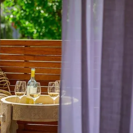 Seaside 2 Bedroom Boho Minimal 80m Beachfront Athens