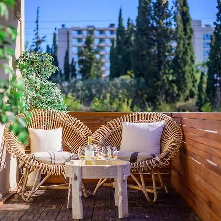 Seaside 2 Bedroom Boho Minimal 80m Beachfront * Athens