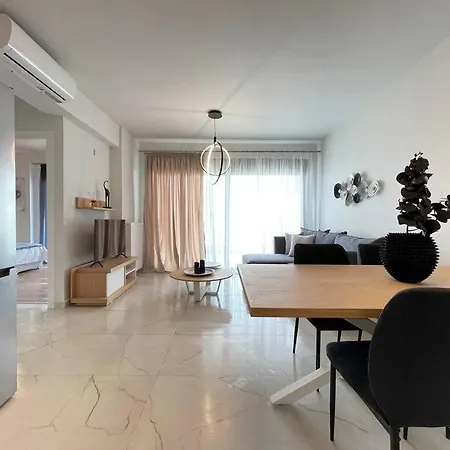 Apartment Urban Oasis In Ellinikon - Athenean Athens