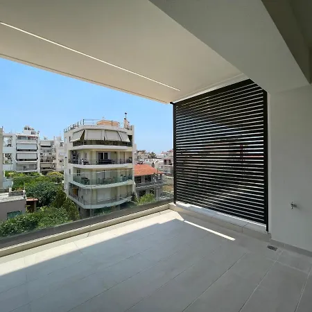 Urban Oasis In Ellinikon - Athenean Apartment