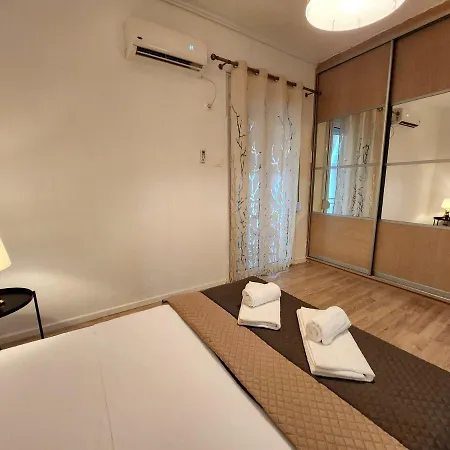 Downtown Apartment *