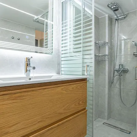 Suitelife Apartment *