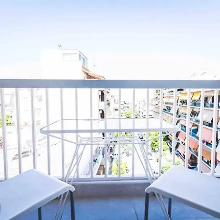 Apartment Fully Renovated Apt At N. Kosmos *