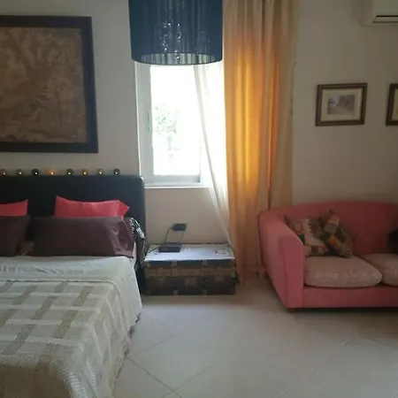 Annitas Luxury Oasis Apartment *