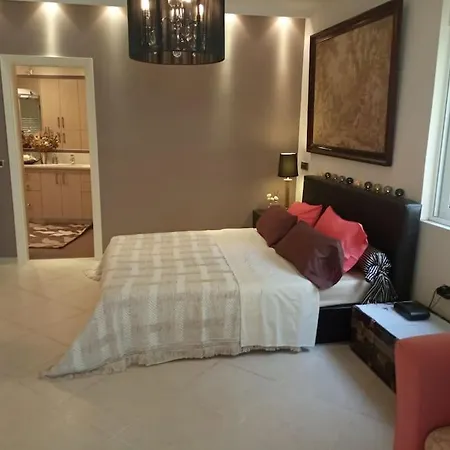 Annitas Luxury Oasis *