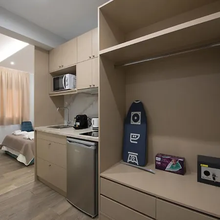 Apartment Rob Venture At The Of Athens