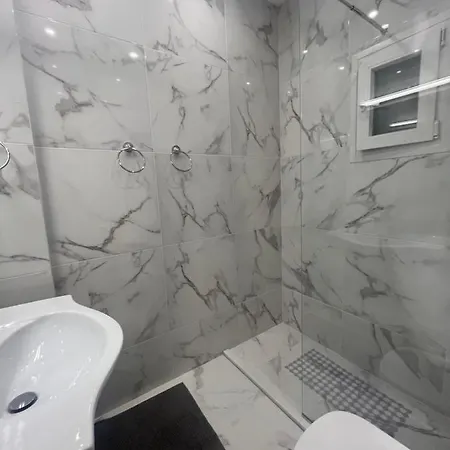 Apartment White *