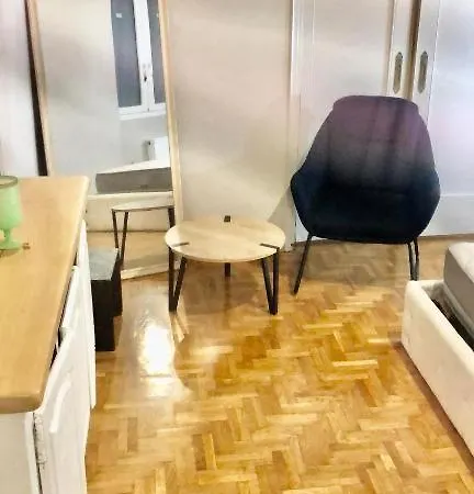 Privatunterkunft Economy Shared A In Athen