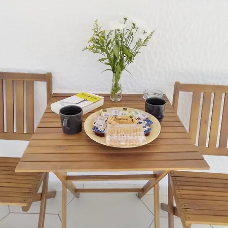 Amazing Top-floor Oasis Apartamento Atenas