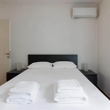 2 Bedroom Near The Beach In P. Faliro Apartment Athens