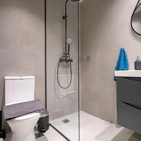 Monastiraki Metro St 2 Bedrooms 6 Pers By Mps