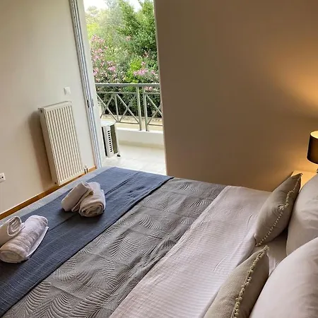 Classy 3br With 2 Bathrooms In Marousi *