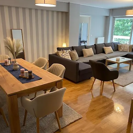 Classy 3br With 2 Bathrooms In Marousi Apartment Athens